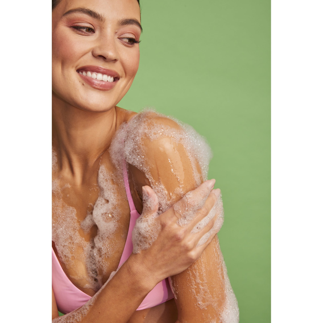 Tree Hut Pink Hibiscus Foaming Gel Body Wash – 18 fl oz Tree Hut