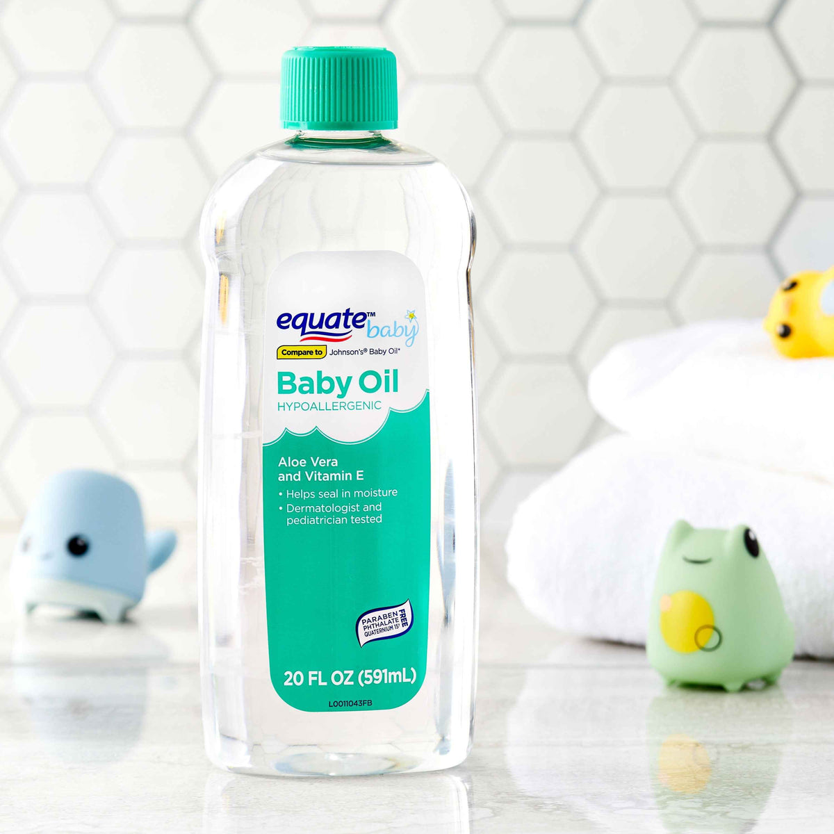 Equate Baby Oil Aloe Vera & Vitamin E – 20 fl oz Gentle Moisturizer for All Skin Types
