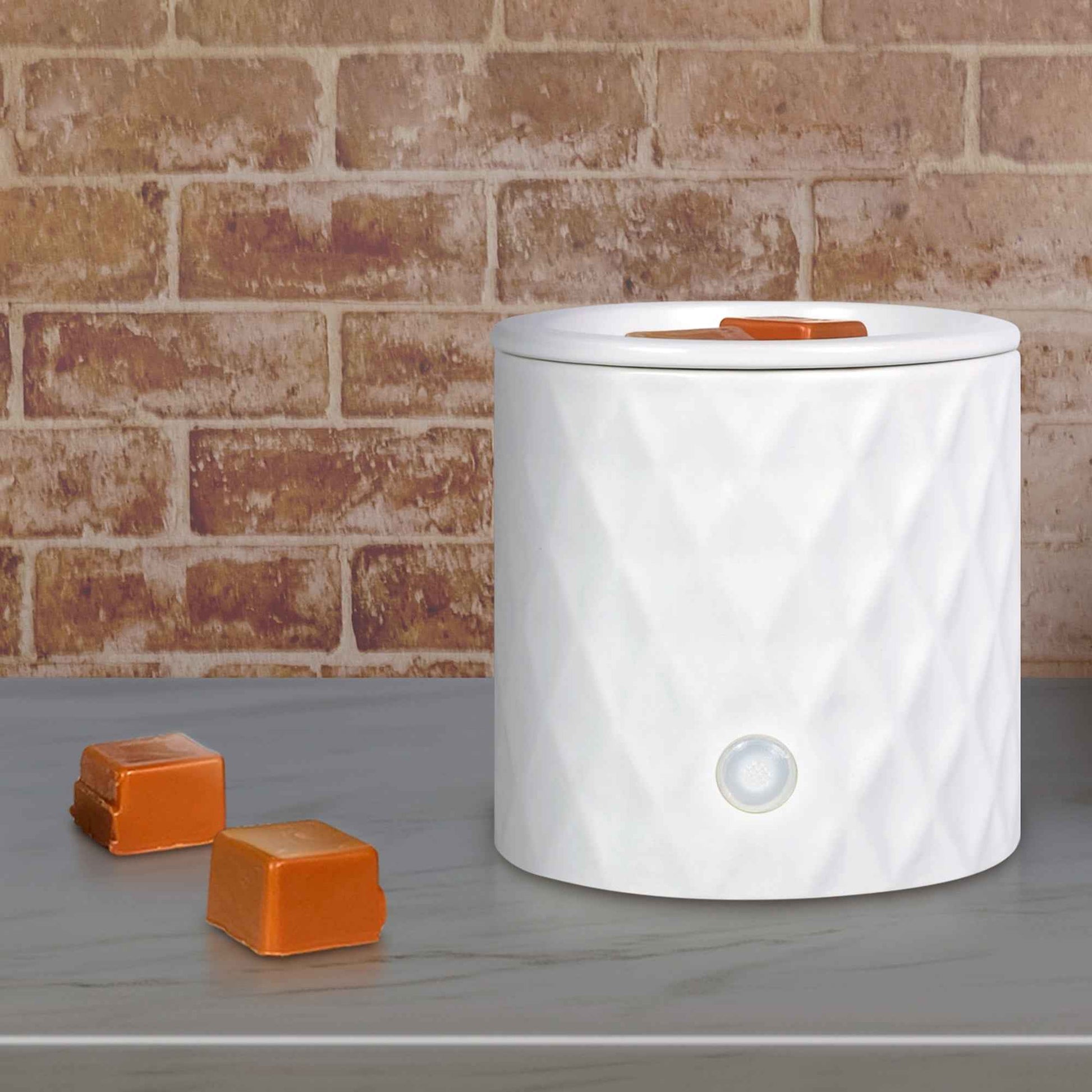 Mainstays Electric 18-Watt Diamond Ceramic Wax Melt Warmer – White