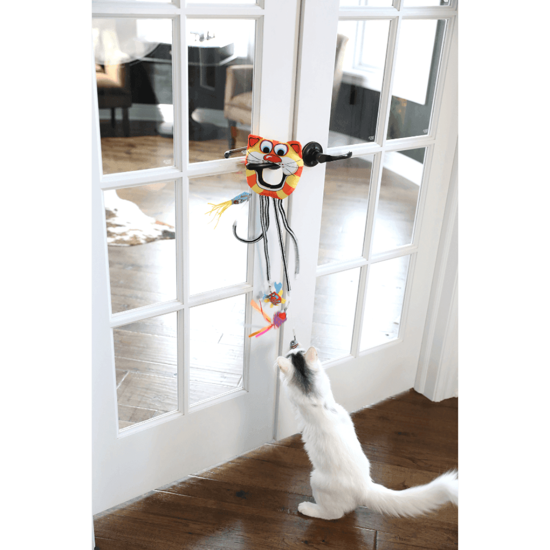Fat Cat Catfisher Doorknob Hanger with 4 Dee-Lux Kitty Lures, Color Varies Fat Cat